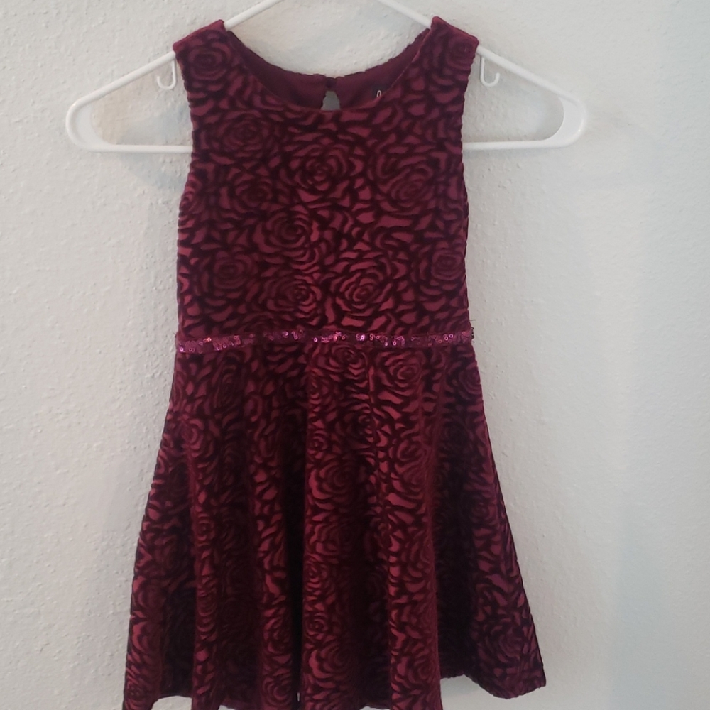 Girls maroon velvet rose dress, size 6